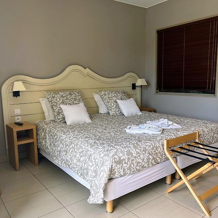 Suite Superieure Domaine Du Golf St Endreol, 1 A 2 Personnes La Motte Buitenkant foto